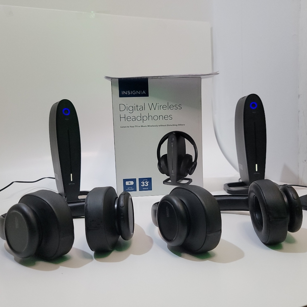 Insignia Digital Bluetooth Headphones